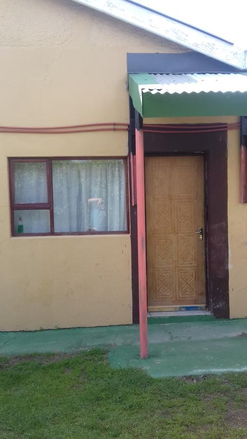 Imka Trinity Retreat Hotel Stormsrivier Exterior photo