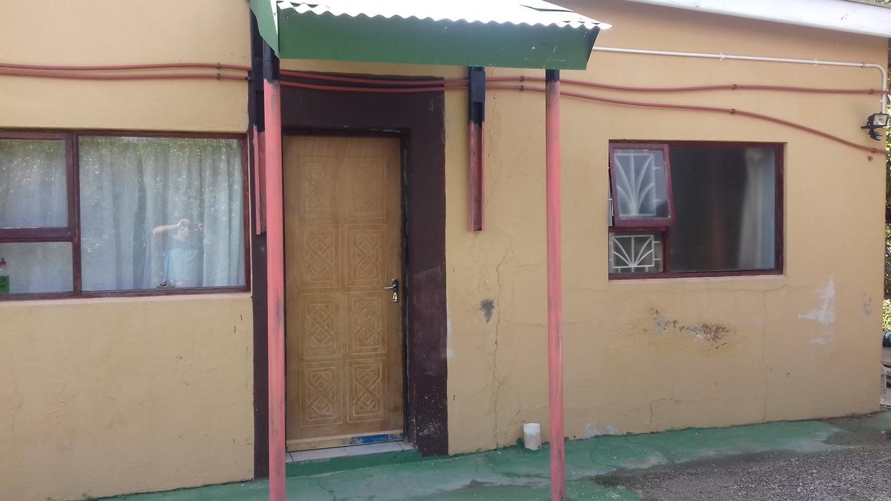Imka Trinity Retreat Hotel Stormsrivier Exterior photo